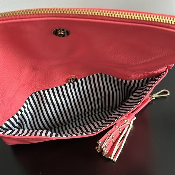 Charming Charlie Coral Folding Clutch - Picture 5 of 6